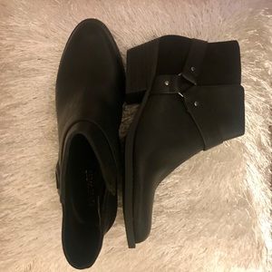 NWOT Nine West Black Booties